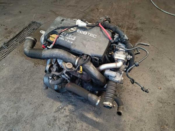 MOTEUR OPEL 1.7CDTI CODE Z17DTR ( DENSO INJECTION ) - Vue 1